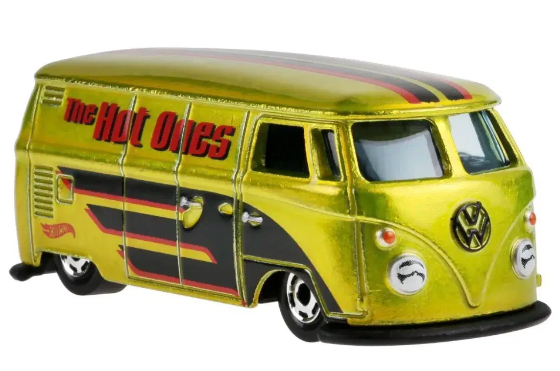 2026 Volkswagen T1 Panel Bus Green: No Package: Image 2