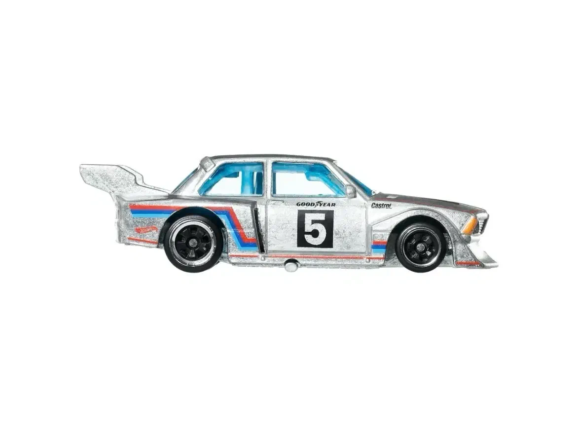 2026 BMW 320 Group 5 ZAMAC: No Package: Image 4