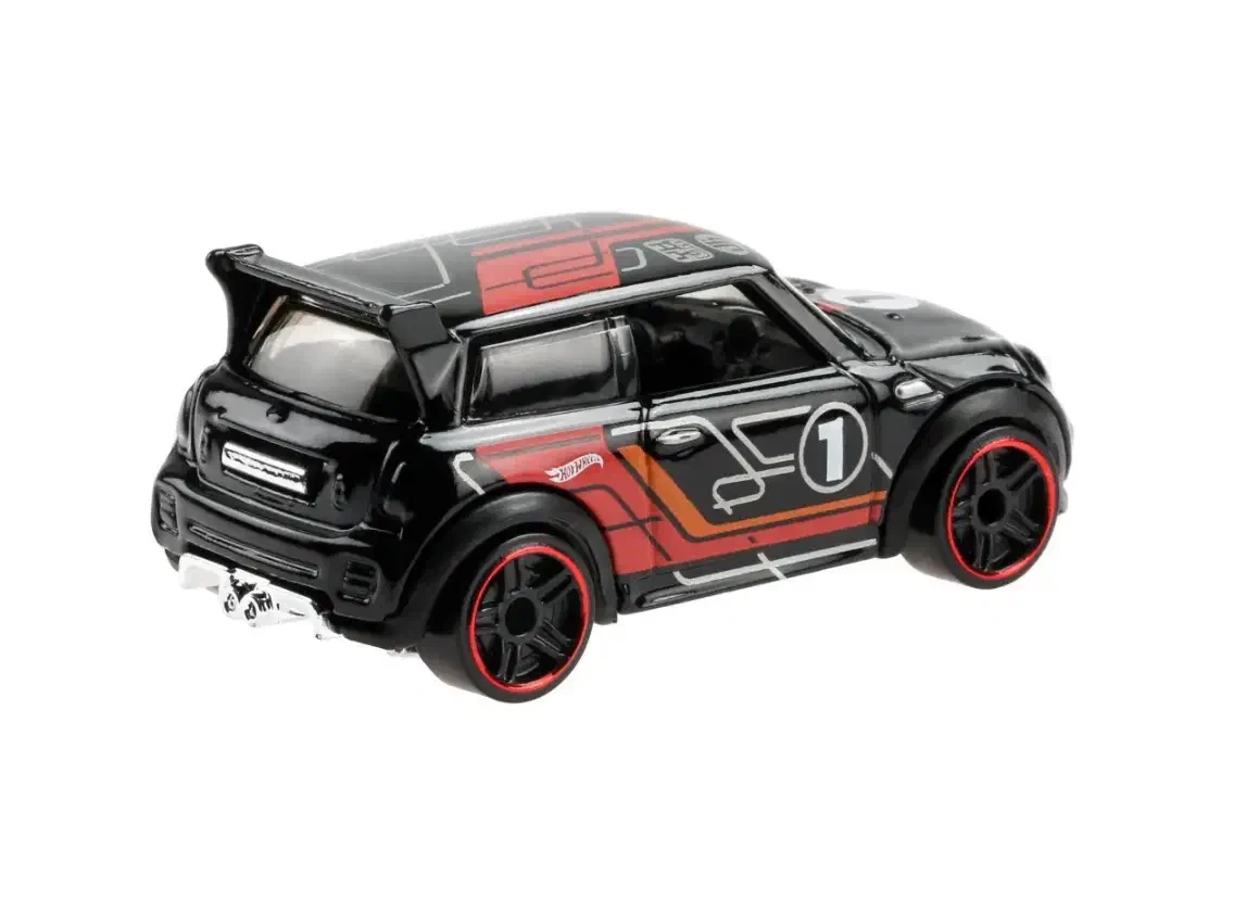2021 MINI Cooper S Challenge Black: No Package: Image 4