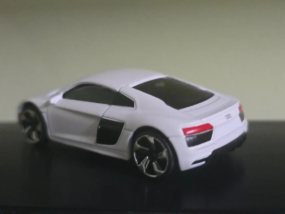 2020 Audi R8 White: No Package: Image 3