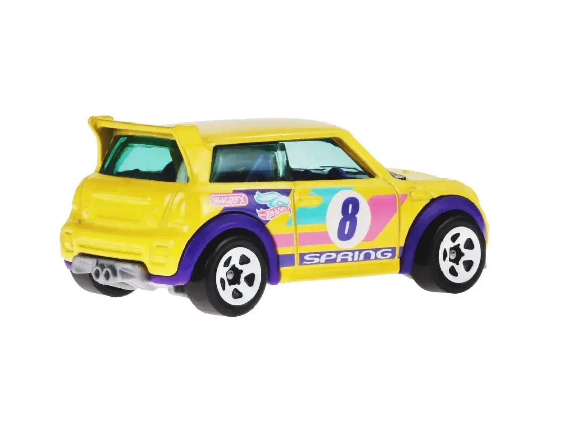 2024 MINI Cooper S Challenge Yellow: No Package: Image 5