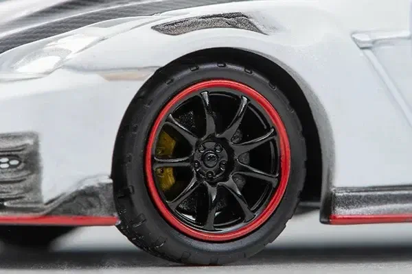 2024 Nissan GT-R Nismo Special Edition 2024 model White: No Package: Image 8