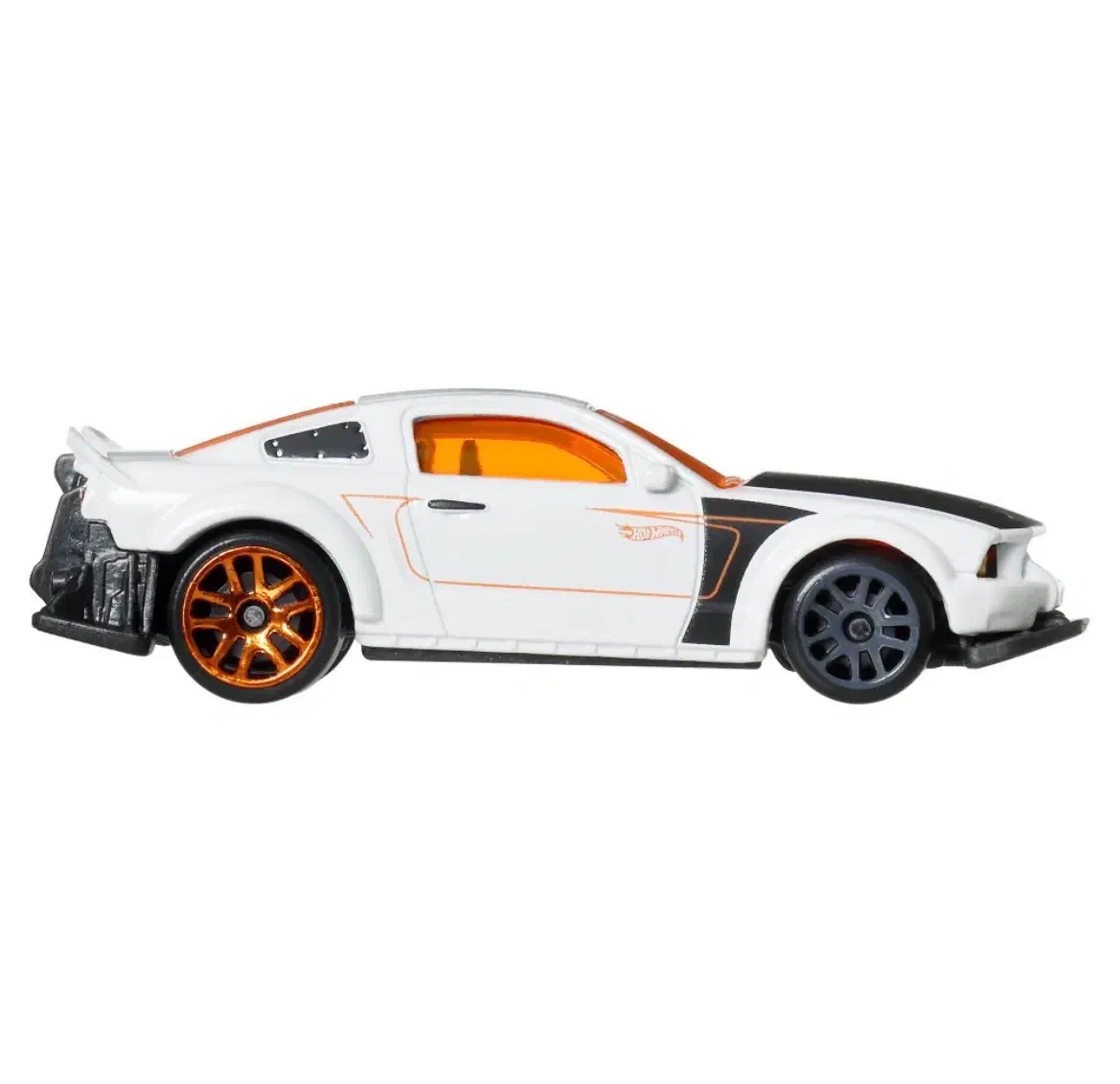 2026 2005 Ford Mustang White: No Package: Image 3
