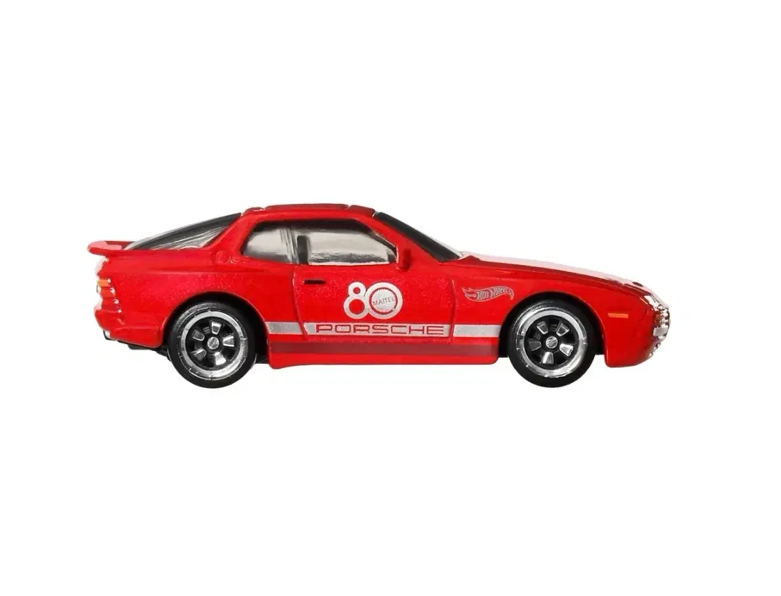 2025 89 Porsche 944 Turbo Red: No Package: Image 6