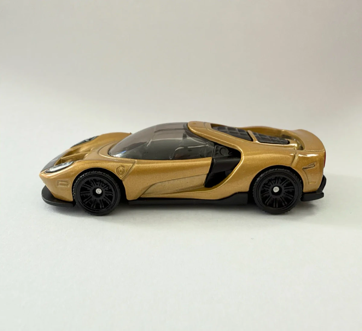 2026 2024 Glickenhaus SCG 004 Gold: No Package: Image 3