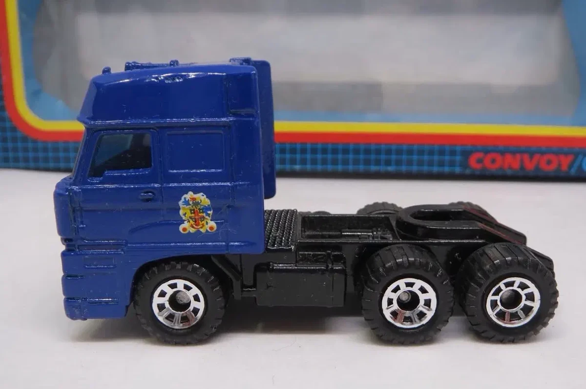 1988 Daf 3300 Space Cab & Low Bed Transporter Blue: No Package: Image 3