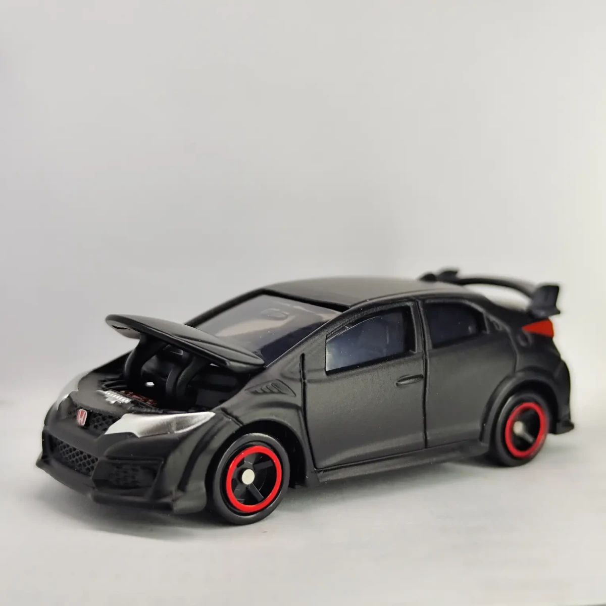 2026 Honda Civic Type R (FK2) Black: No Package: Image 4