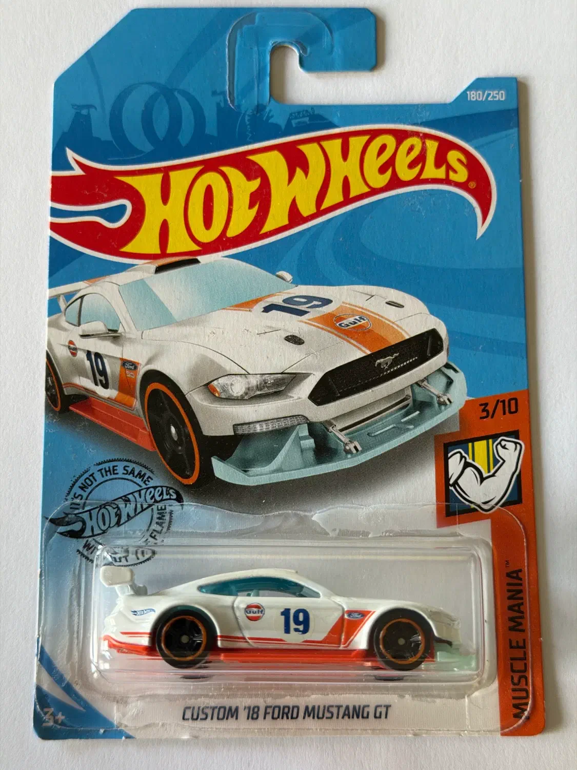 2019 Custom '18 Ford Mustang GT White: Long (INT): Image 2