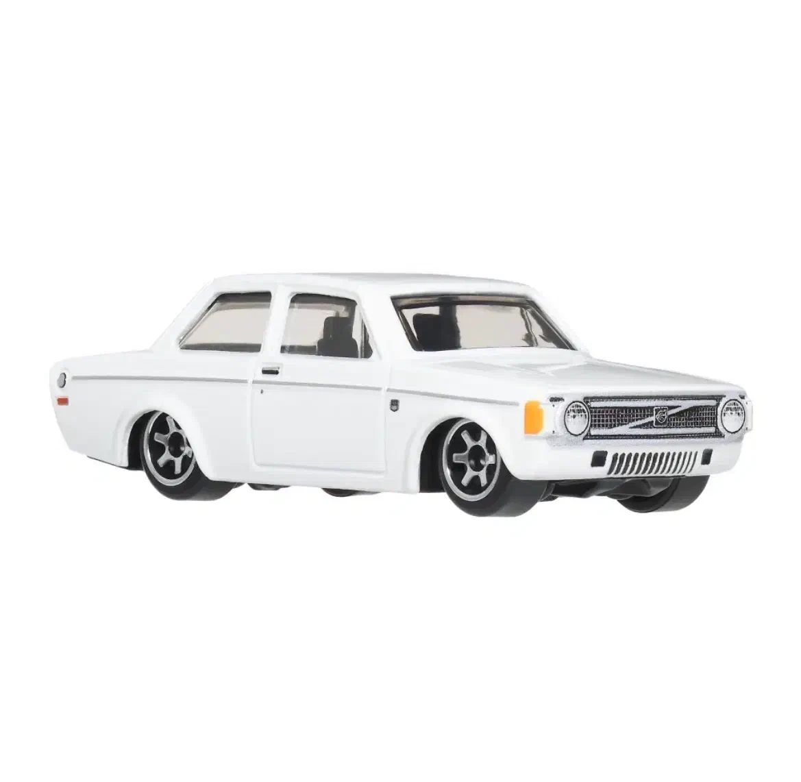 2026 73 Volvo 142 GL White: No Package: Image 5