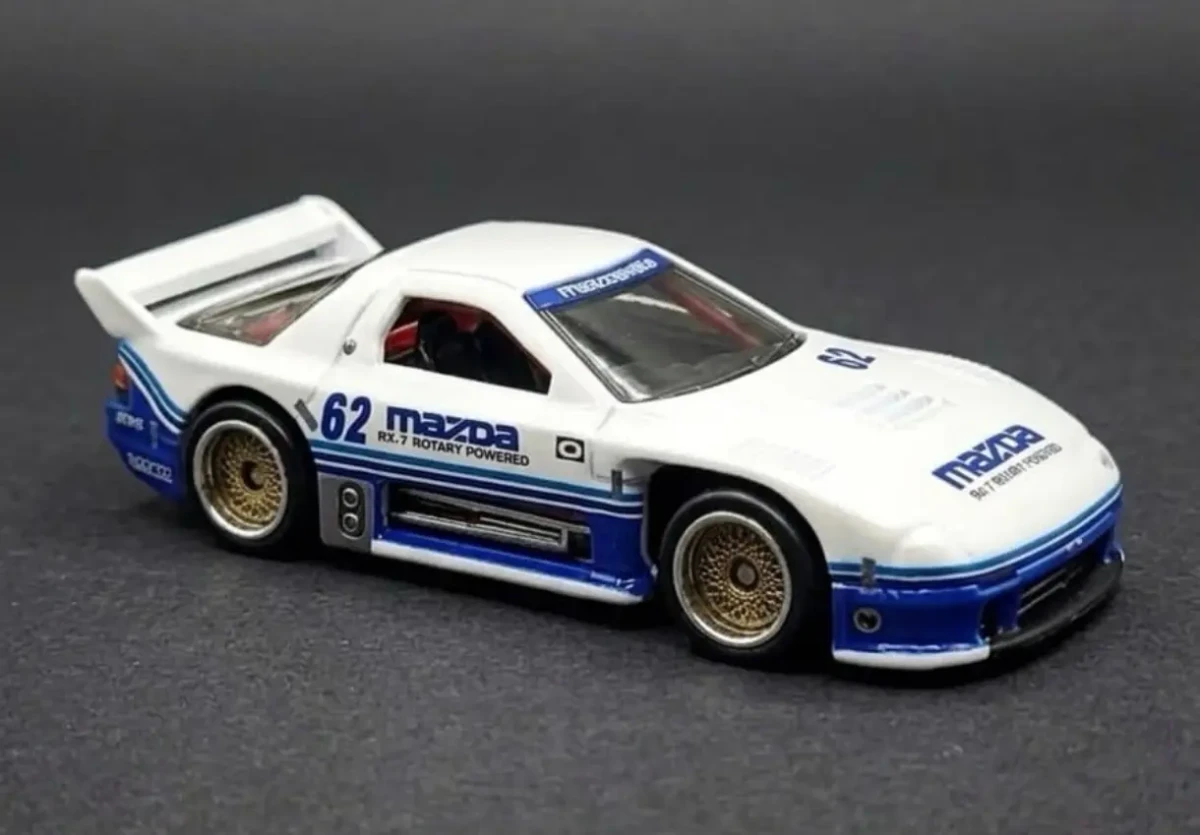 2027 1991 Mazda RX-7 GTO White: No Package: Image 2