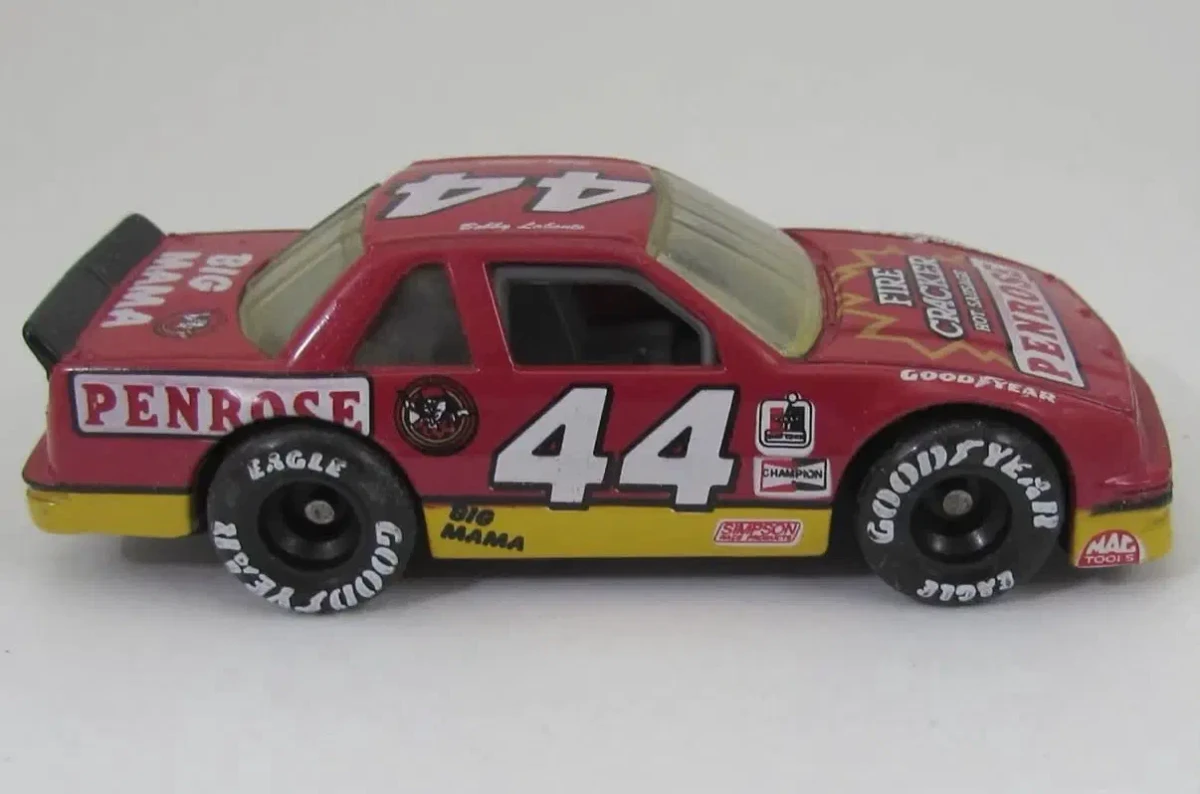 1992 Chevrolet Lumina Penrose #44 Red: No Package: Image 3