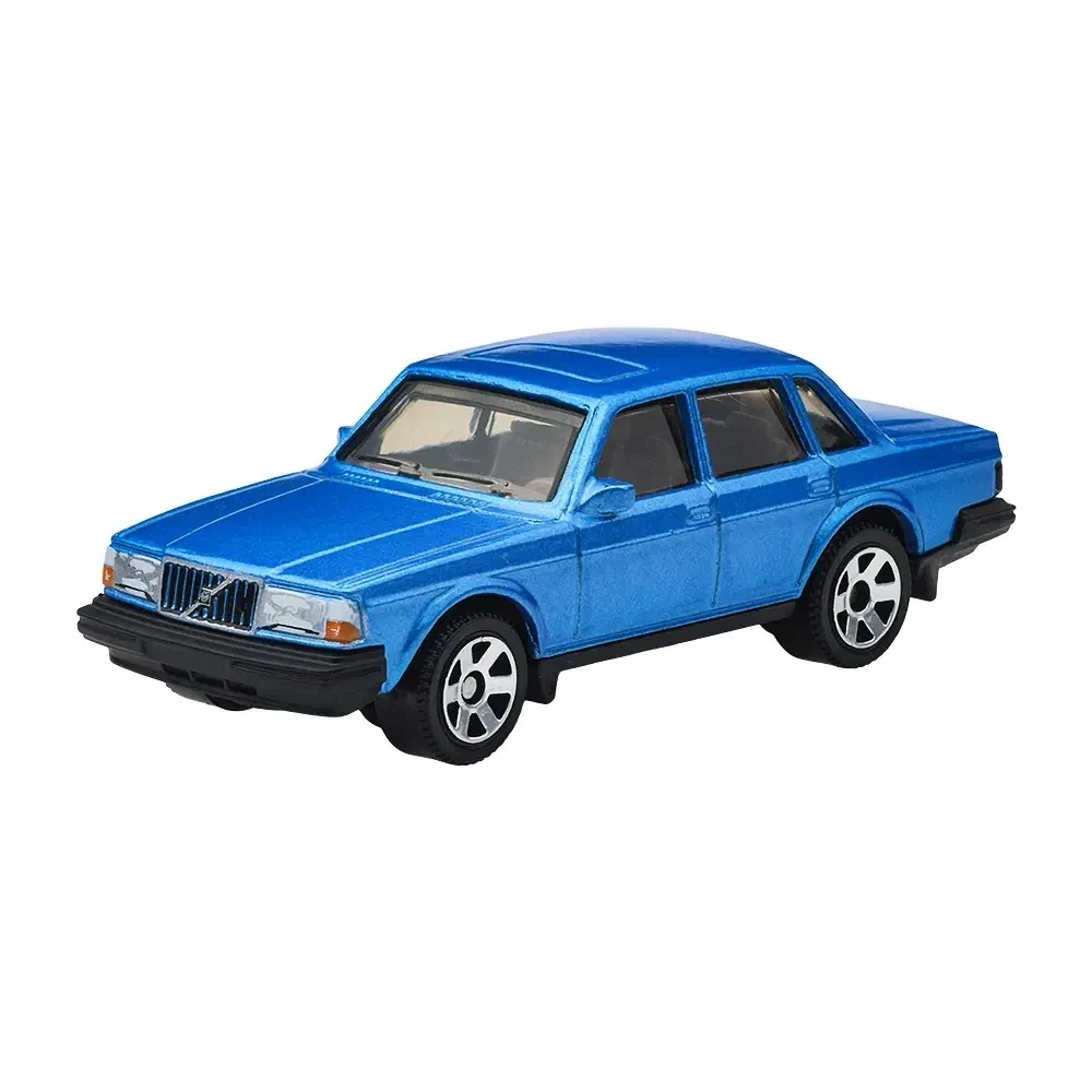 2025 1986 Volvo 240 Blue: No Package: Image 3