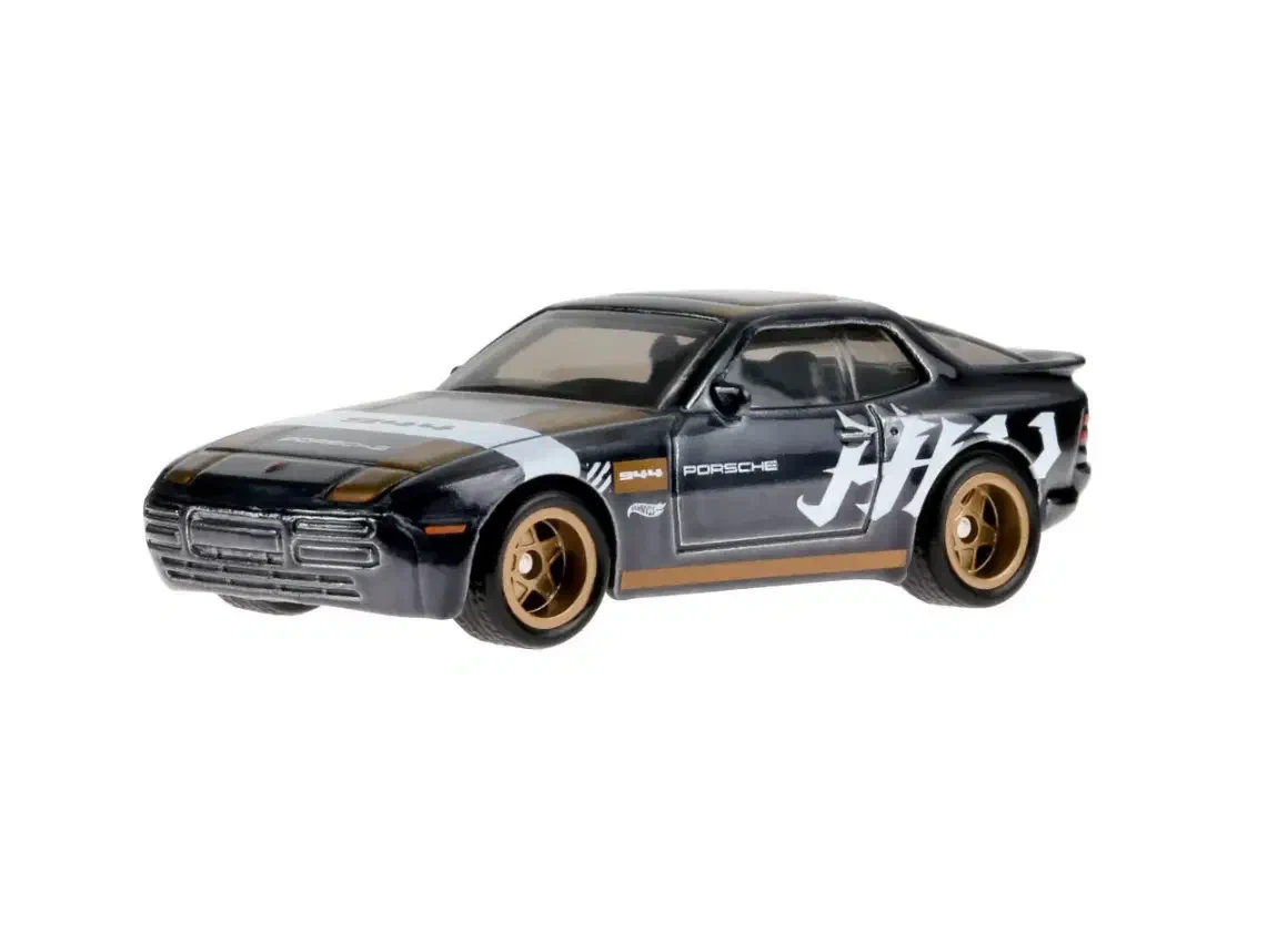 2025 89 Porsche 944 Turbo Black: No Package: Image 2