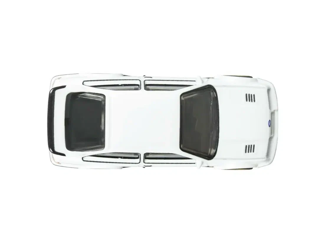 2023 87 Ford Sierra Cosworth White: No Package: Image 7