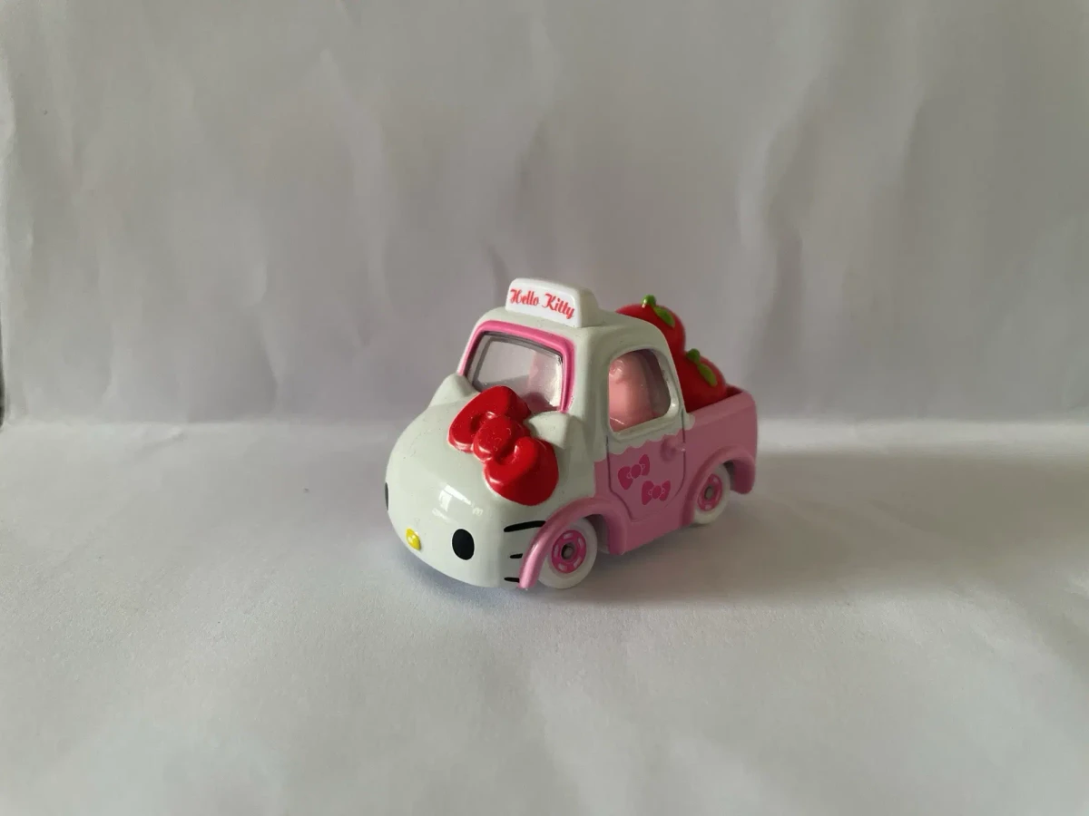2024 Hello Kitty Apple Carry White: No Package: Image 2