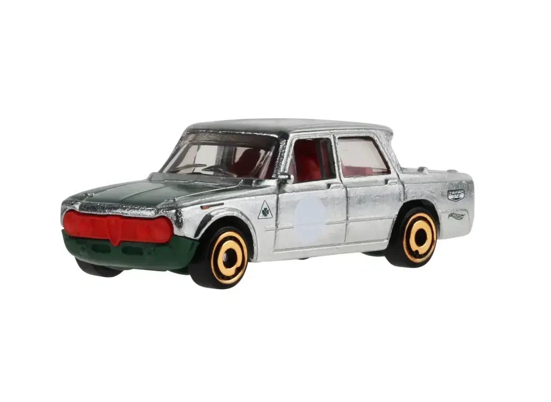 2026 Alfa Romeo Giulia Ti Super ZAMAC: No Package: Image 2