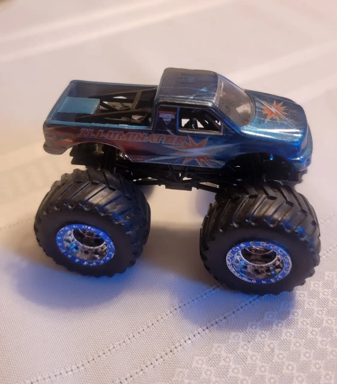 2012 Illuminator Blue: No Package: Image 2
