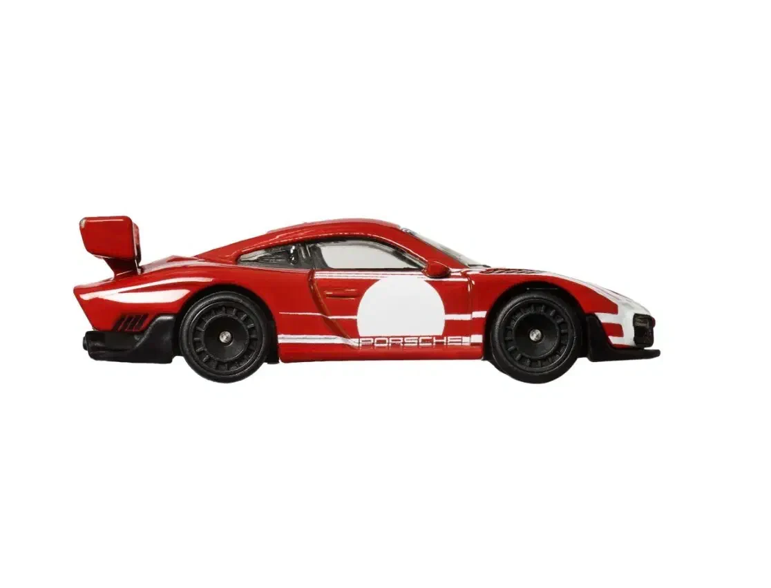 2023 Porsche 935 Red: No Package: Image 4