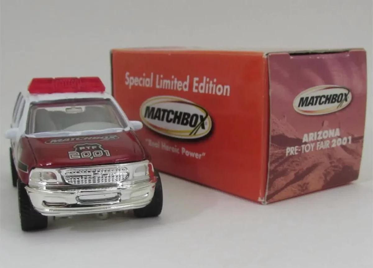 2000 Ford Expedition Police Burgundy: No Package: Image 2