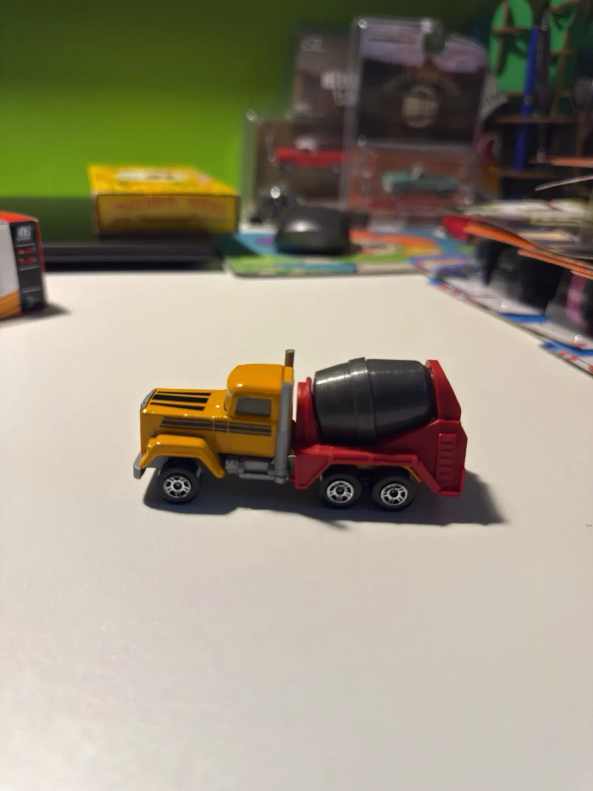 2011 Cement Truck Yellow: No Package: Image 2