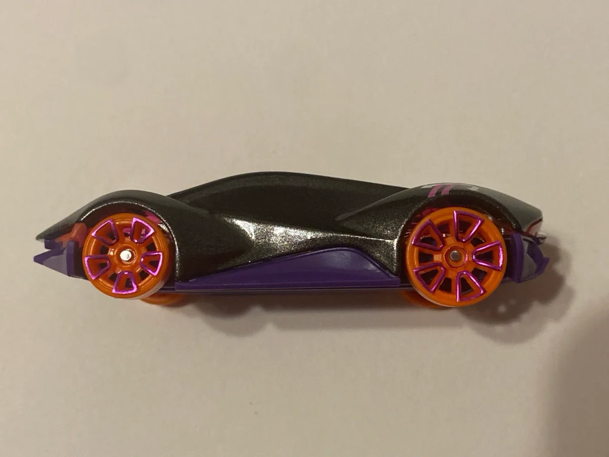 2025 Exotique Black: No Package: Image 3