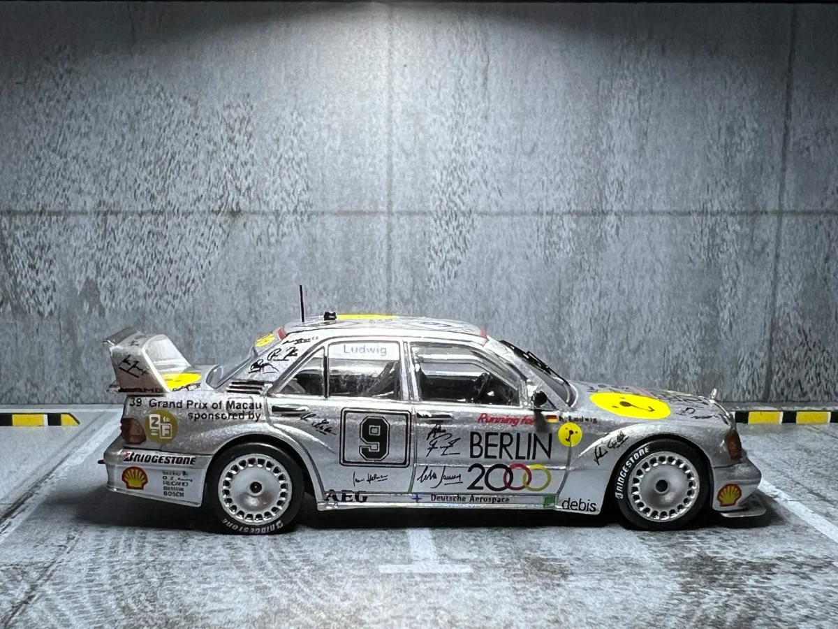 2021 Mercedes-Benz 190E 2.5-16 Evolution II (Macau Gula Race 1992) Silver: No Package: Image 9