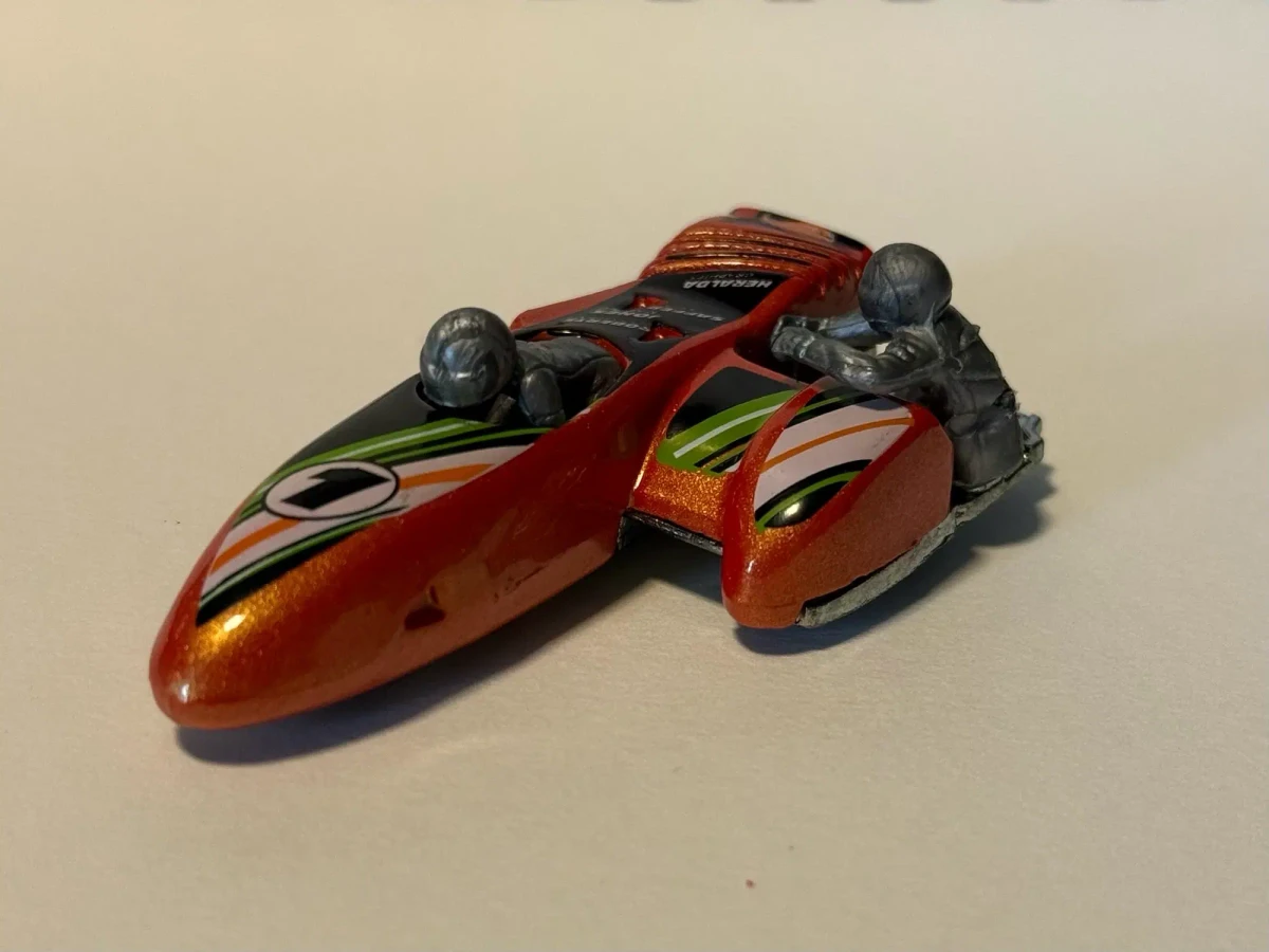 2001 Outsider Orange: No Package: Image 2