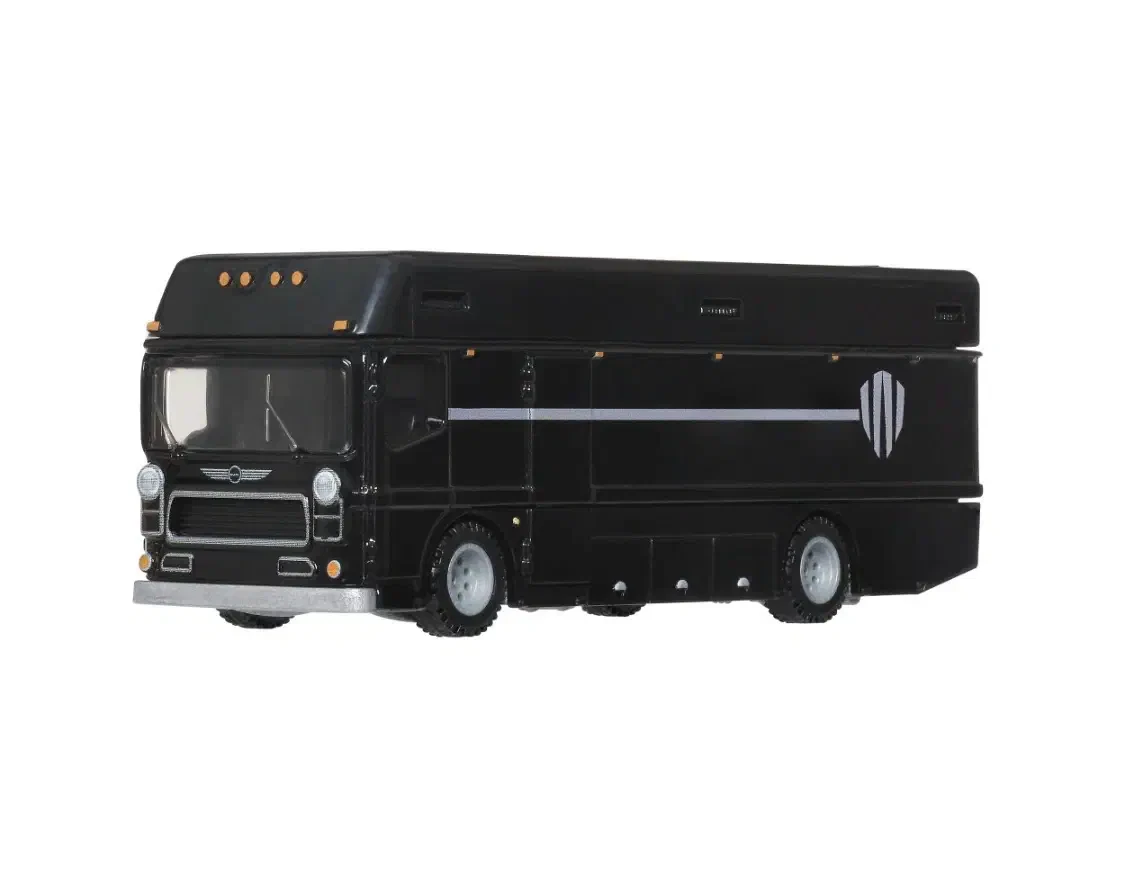 2025 Euro Hauler Black: No Package: Image 3