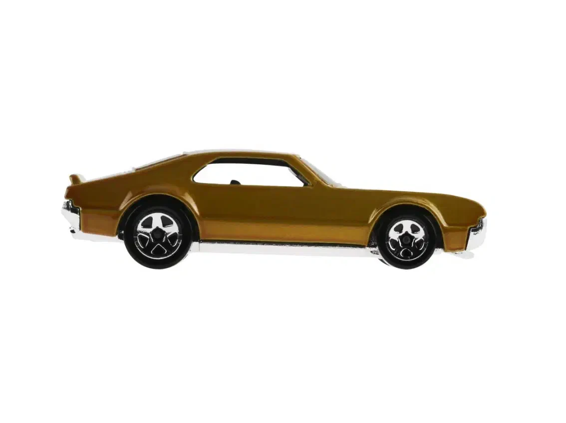 2026 Custom '66 Toronado Gold: No Package: Image 5