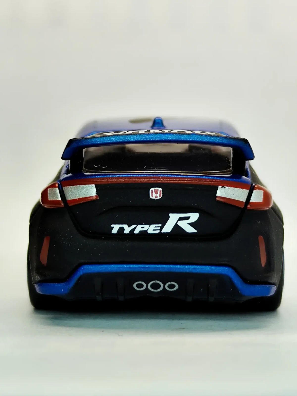 2025 Honda Civic Type R Blue: No Package: Image 8
