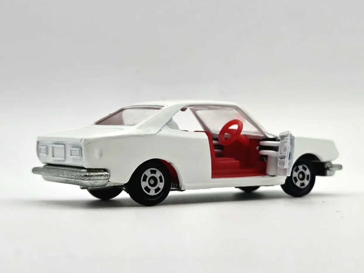 1997 Corona Mark II Hardtop White: No Package: Image 4