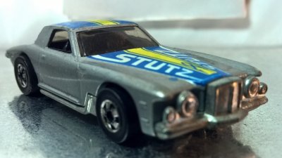 Stutz Blackhawk