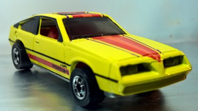 Pontiac J-2000