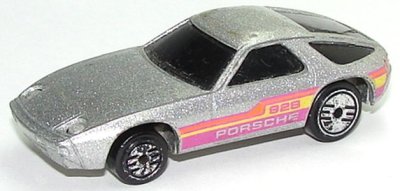 Porsche 928