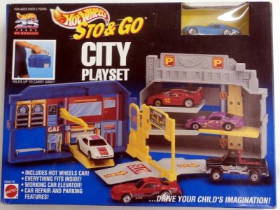 Sto & Go City Playset
