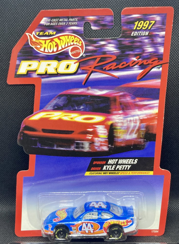 #44 Pontiac Grand Prix