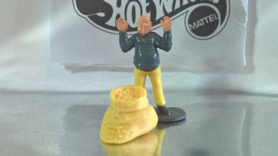 Action Figure - Robber With Loot