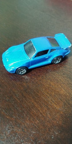 Porsche 930