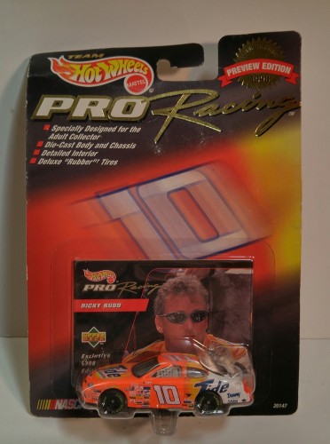 #10 Ford Taurus