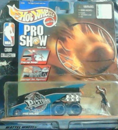 Detroit Pistons Pro Show Bus
