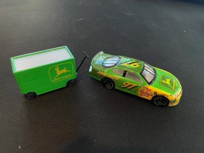 Ford Taurus & Tool Box - Chad Little