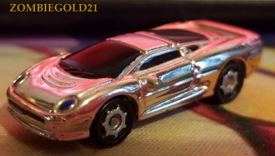 Jaguar XJ220
