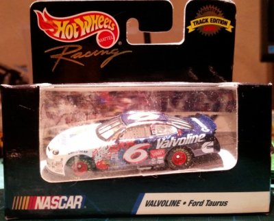 #6 Valvoline Ford Taurus Mark Martin