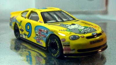 #9 Ford Taurus