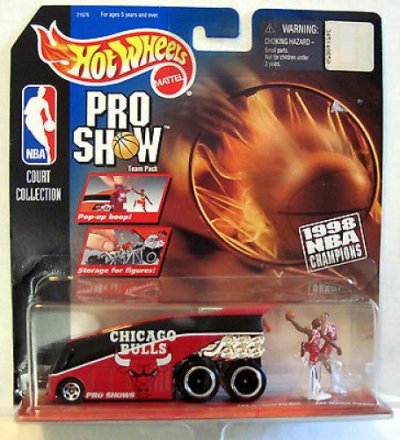 Chicago Bulls Pro Show Bus