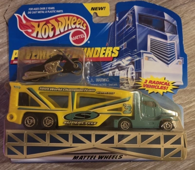 Short Nose Day Cab Truck & Scorchin' Scooter