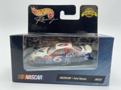 #6 Ford Taurus