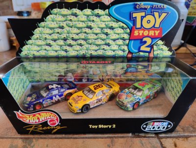 Hot Wheels Racing/Nascar 2000