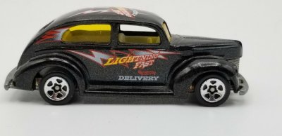 40's Ford 2-Door