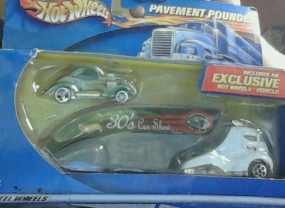 30's Car Show Hauler